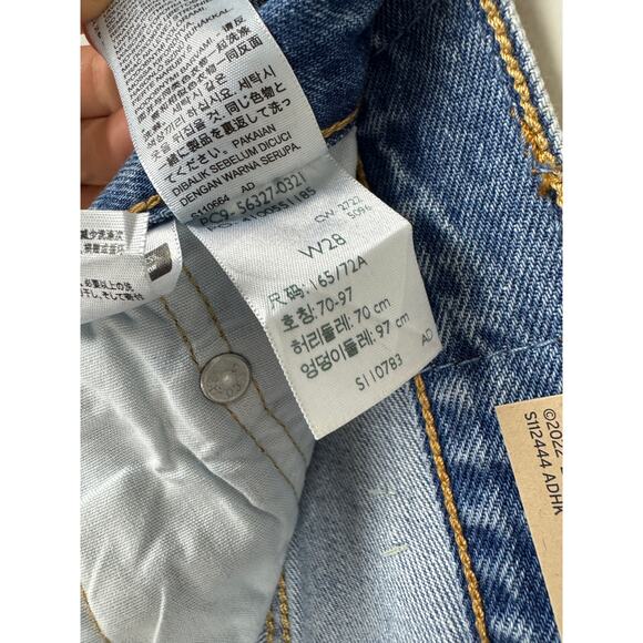 NWT Levi's 501 High Rise Cutoff Denim Shorts 28 - Picture 8 of 9